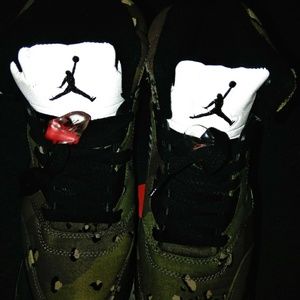 Air Jordan 5 supreme camo
